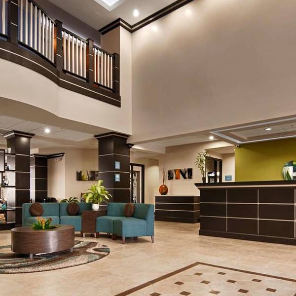 Best Western Plus JFK Airport Inn & Suites, lobby